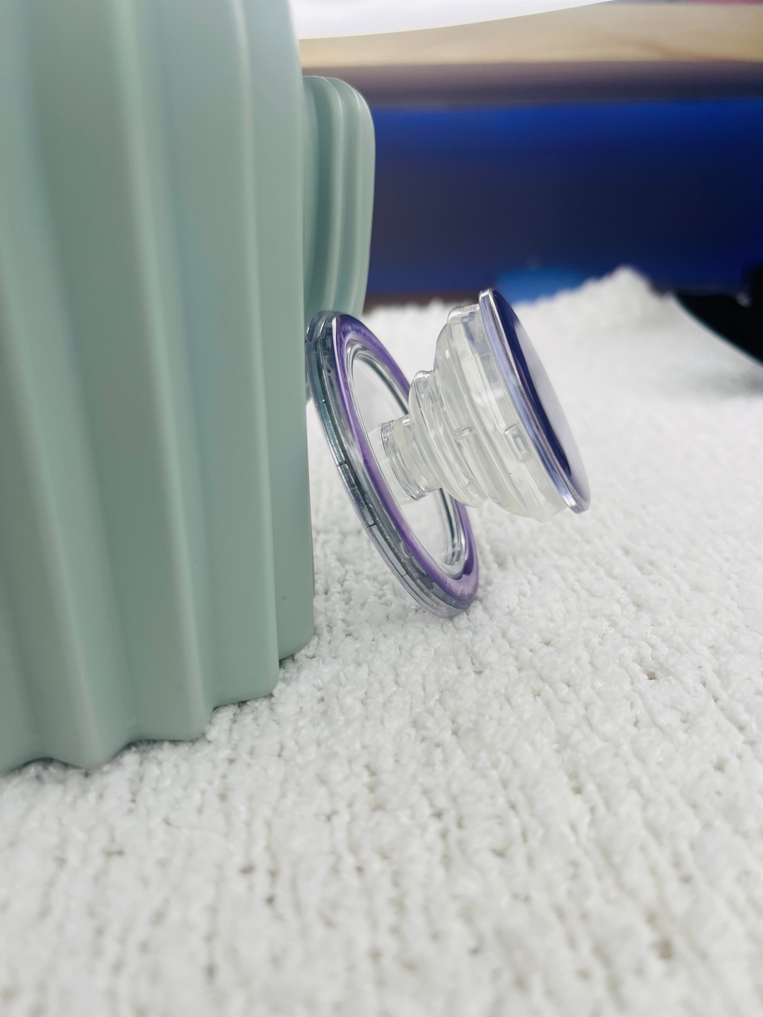 Moonlight Kindle Grip