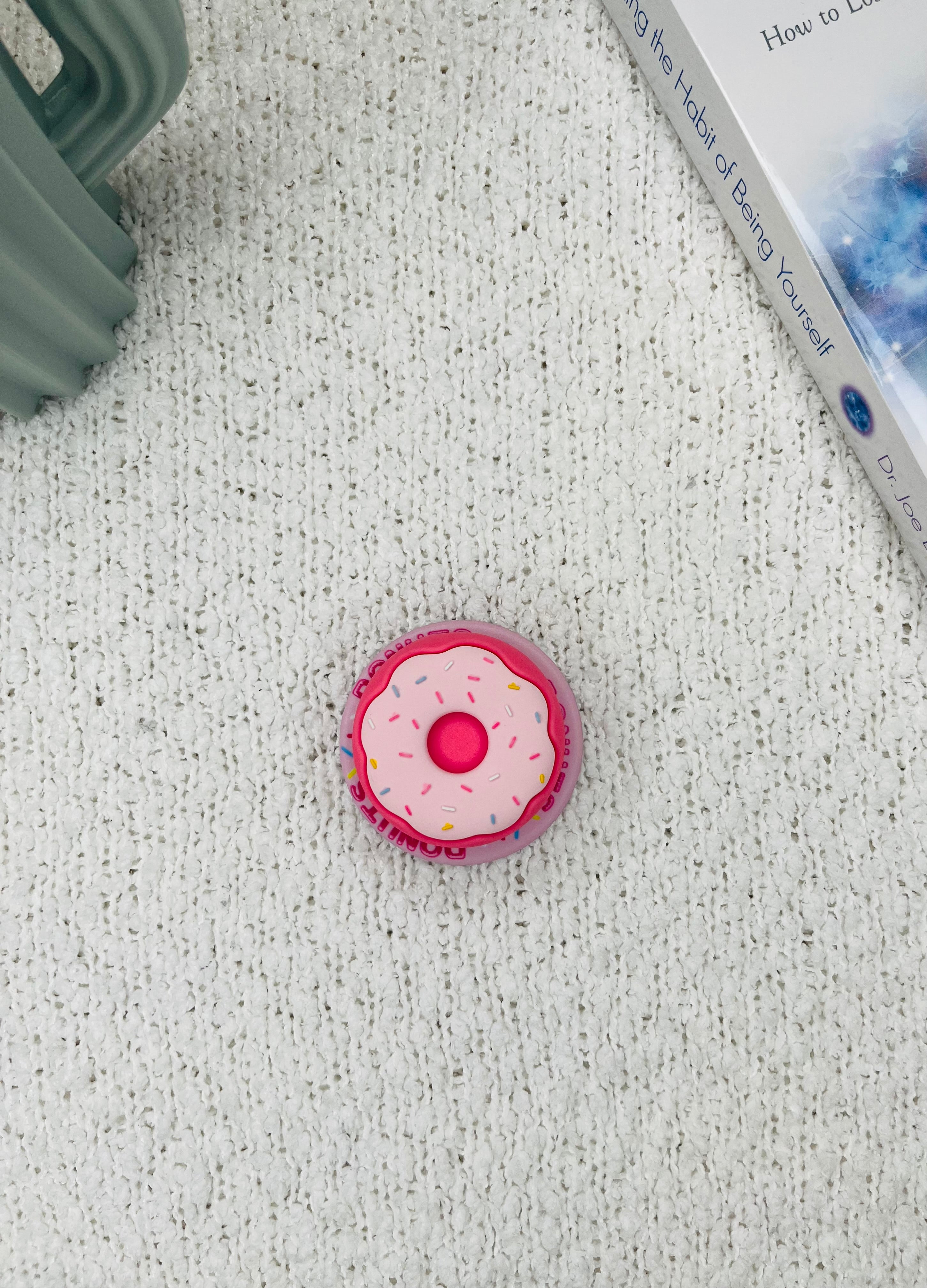 Doughnut Kindle Grip