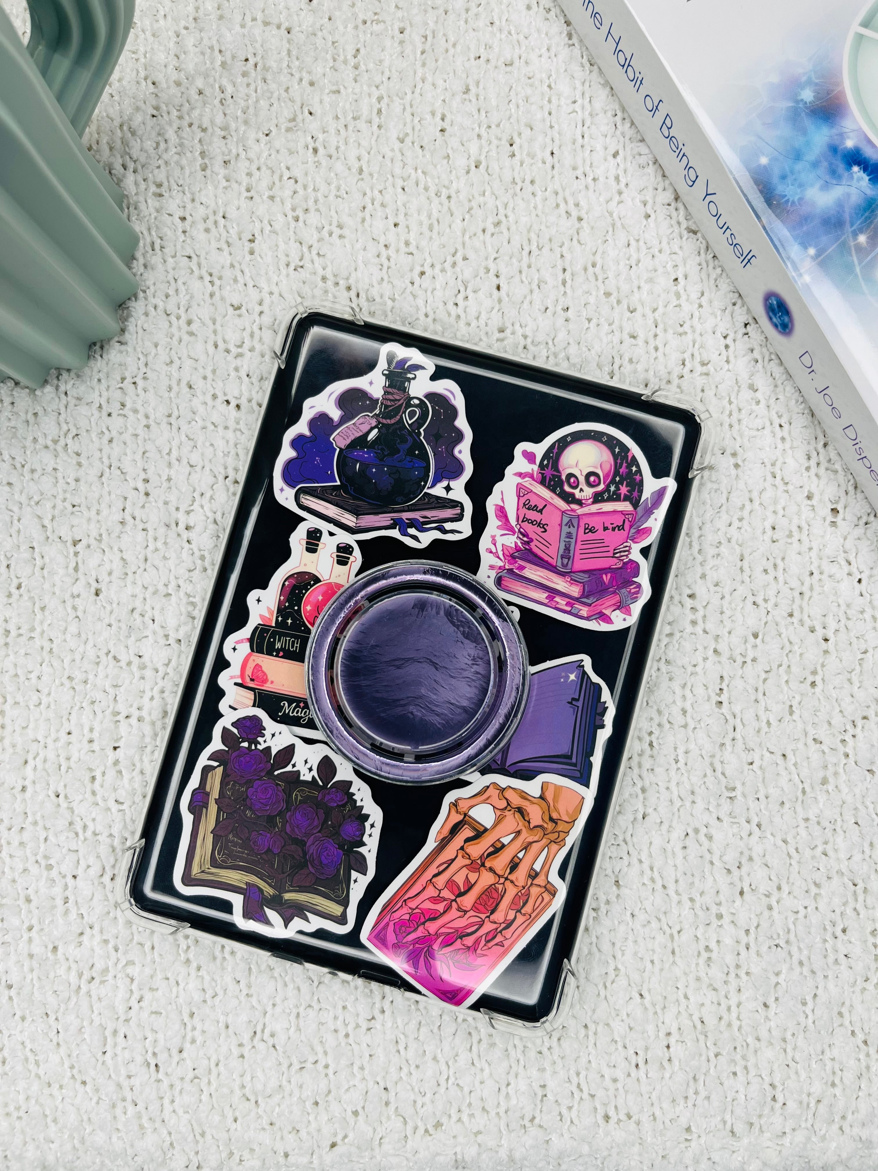 Moonlight Kindle Grip