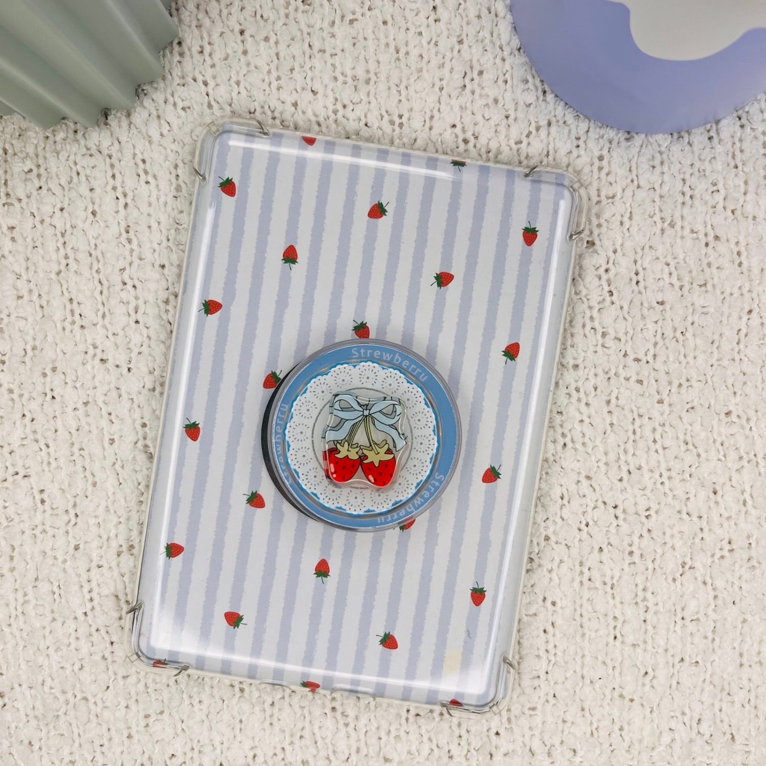 Strawberry Kindle Grip