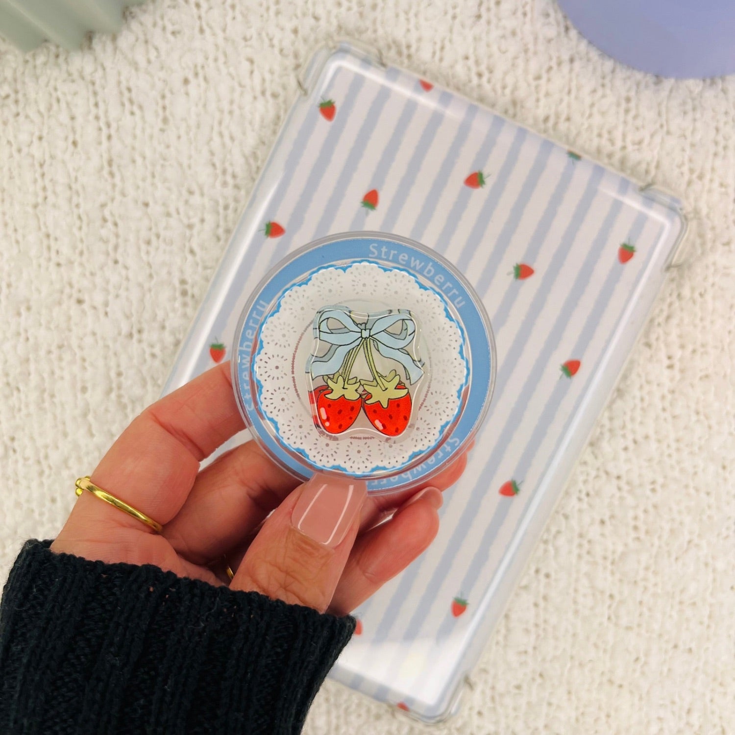 Strawberry Kindle Grip