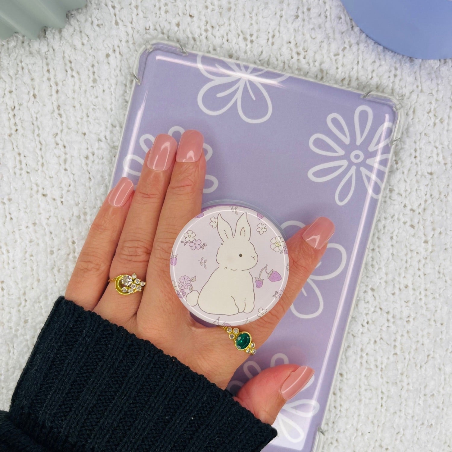 Rosy Bunny Kindle Grip