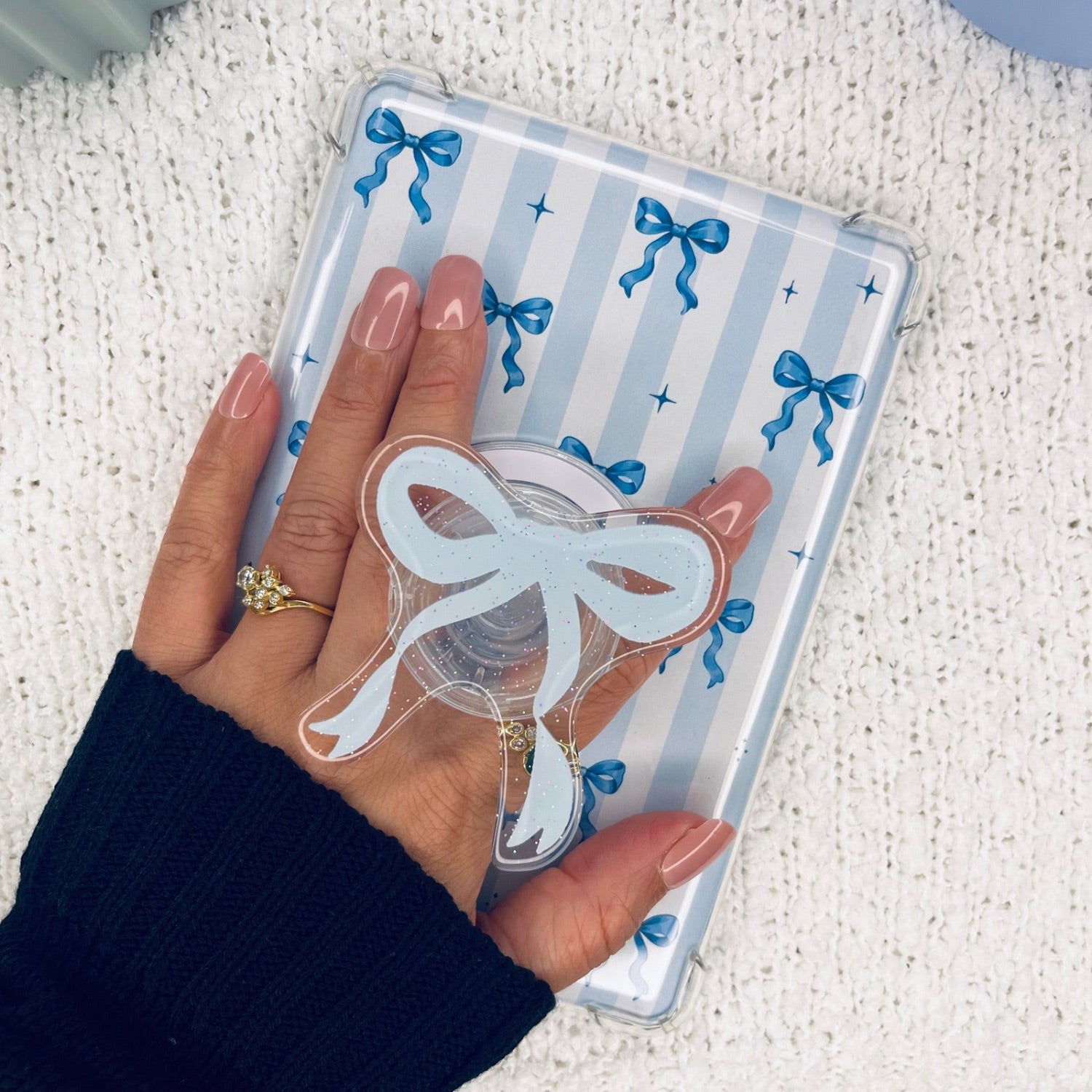 Blue Ribbon Kindle Grip
