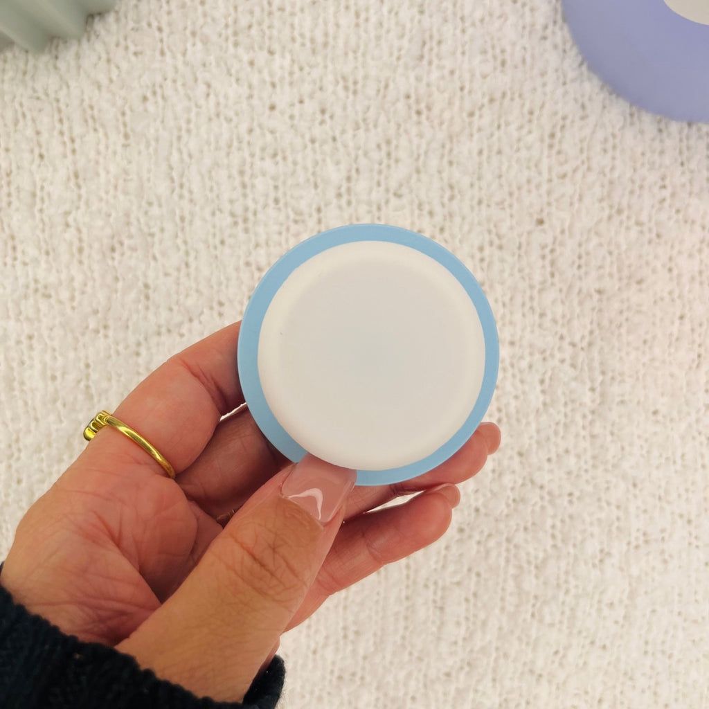 Macaron Kindle Grip