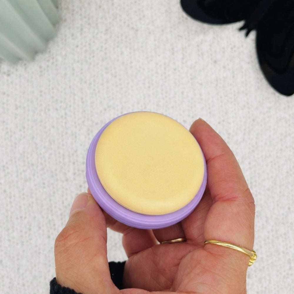 Macaron Kindle Grip