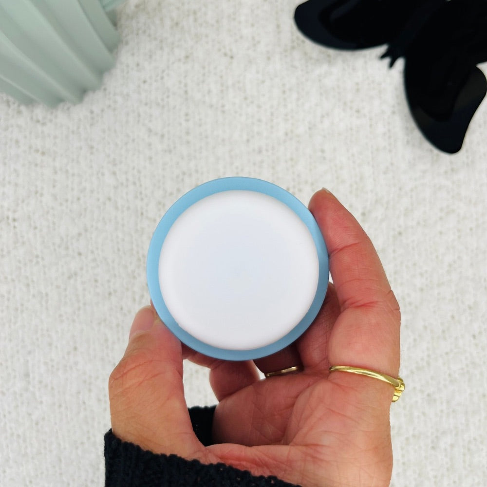 Macaron Kindle Grip