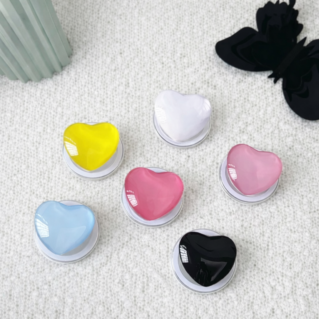 Love Heart Kindle Grip
